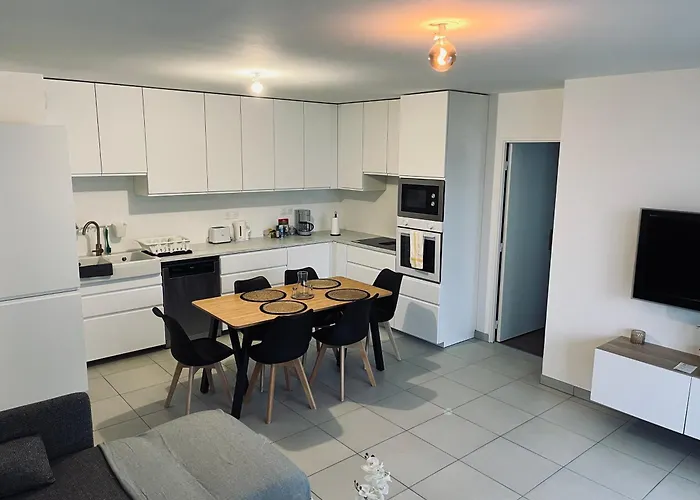 Appartement Cosy A Bron