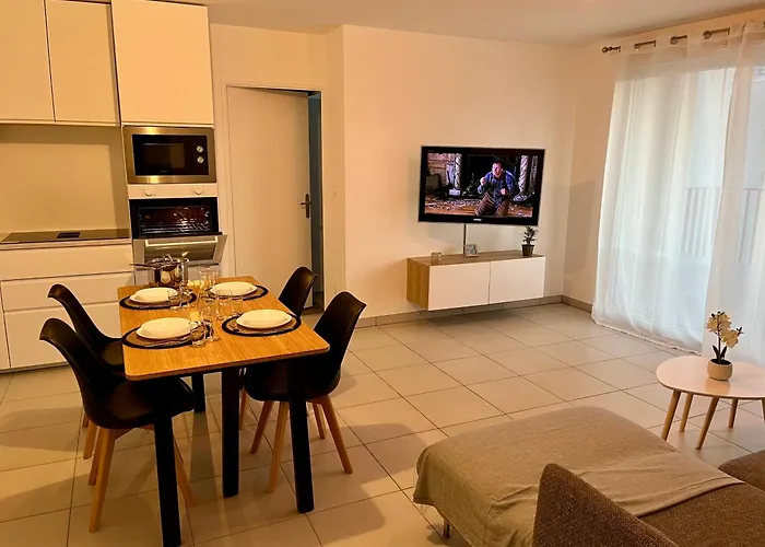 Appartement Cosy A Bron