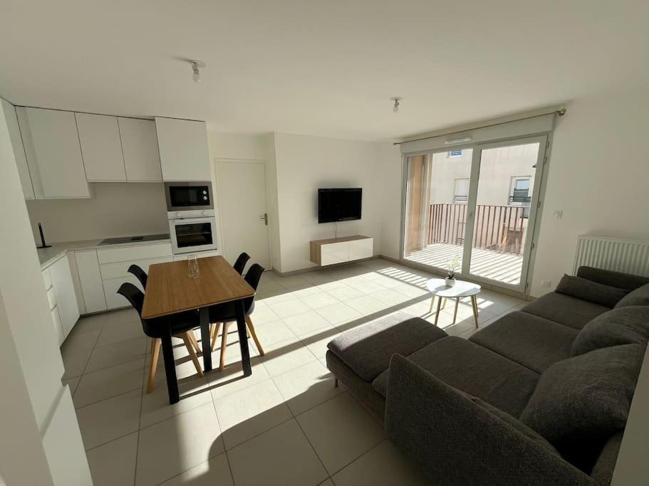 Cosy A Apartment Bron